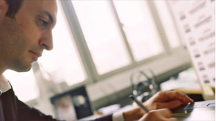 短信验证码轰炸平台